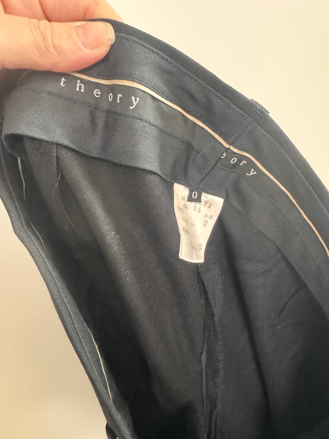 Theory 블랙 모직세미 부츠컷 팬츠  상품이미지4