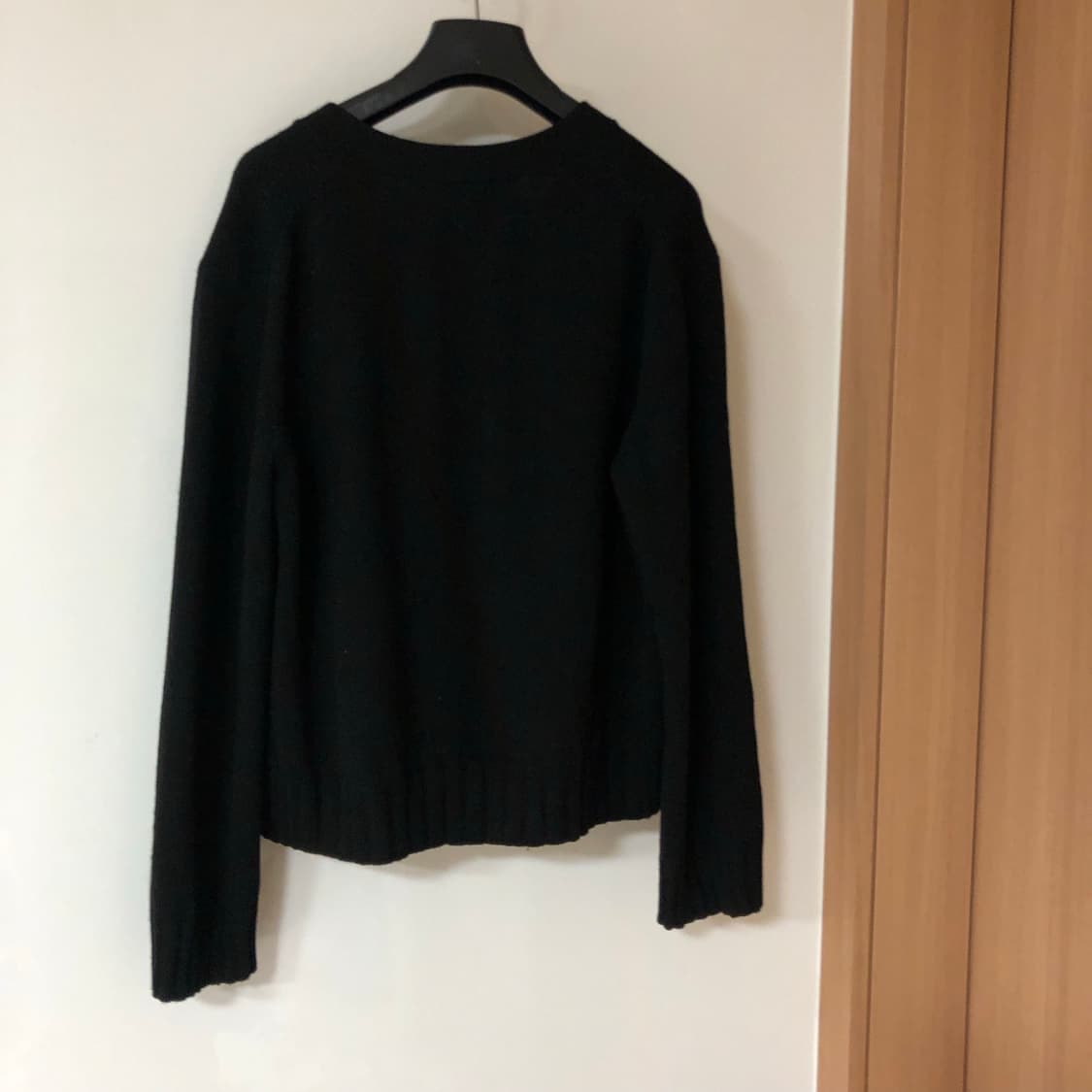 일라일 22년 캐시미어100 블랙 검정 가디건 올드머니룩 출근룩 브이넥 상품이미지5