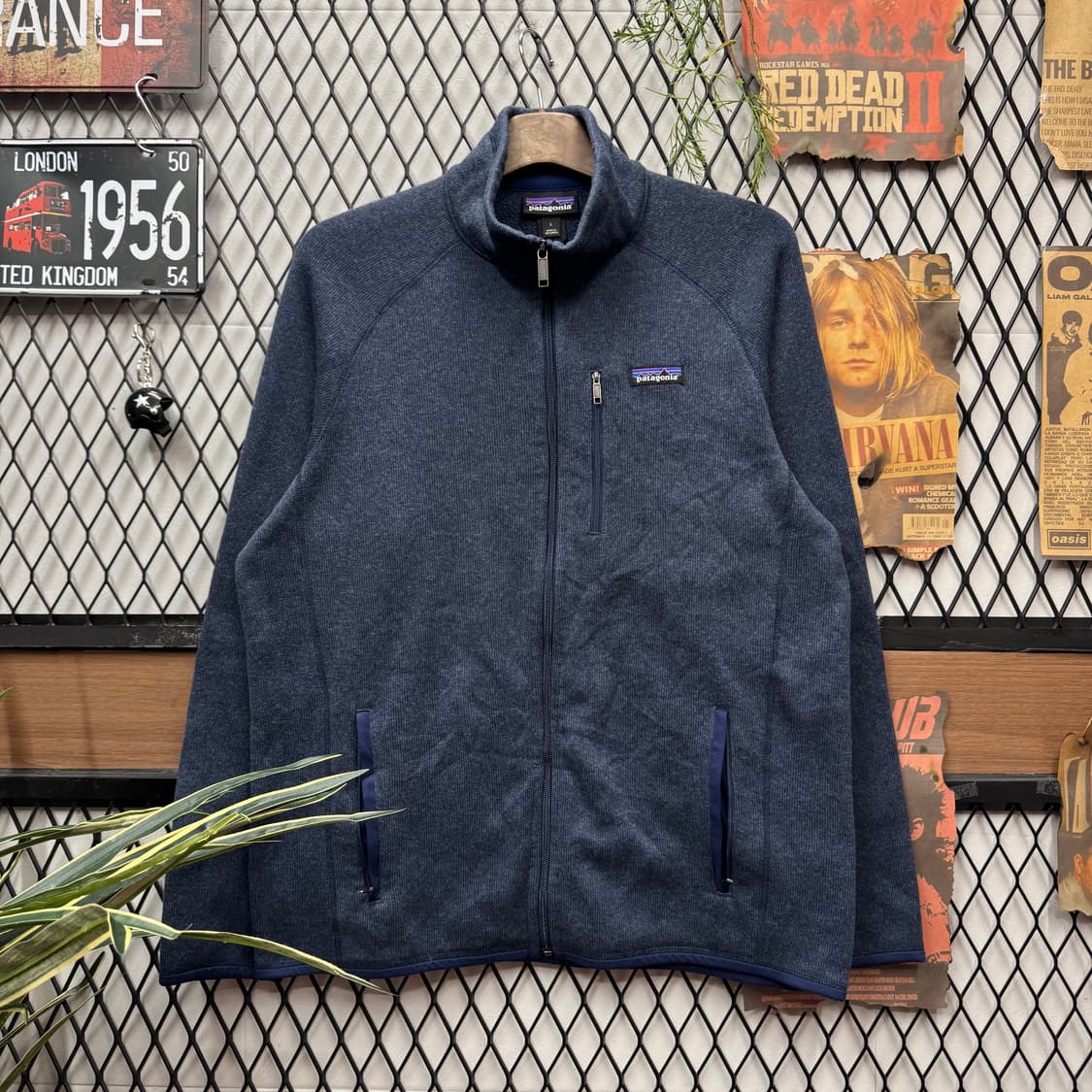 파타고니아 베터 스웨터 집업 전면 집업 포켓 포인트 네이비 상품이미지1