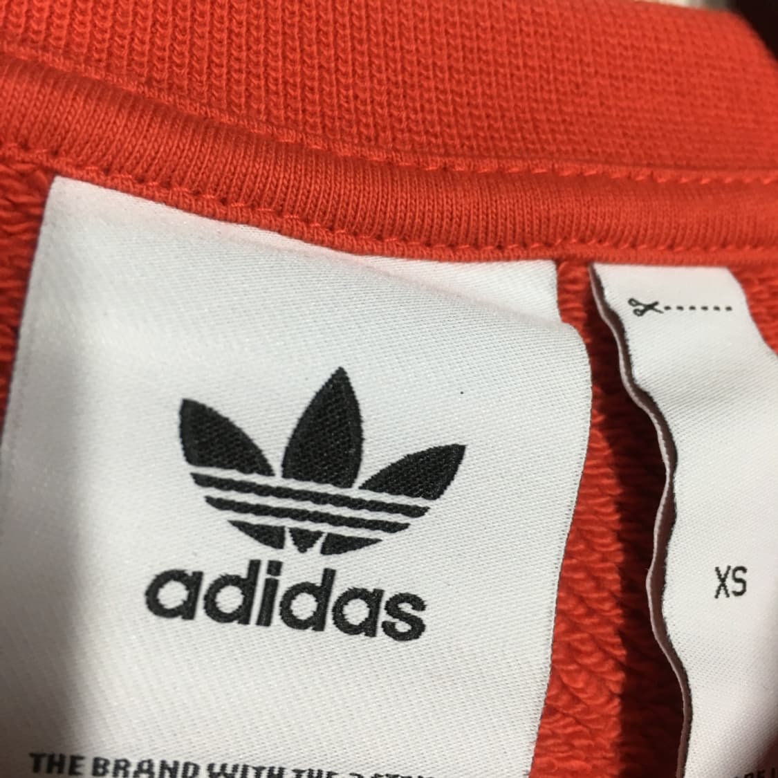 아디다스 여성 맨투맨 DD10 상품이미지3