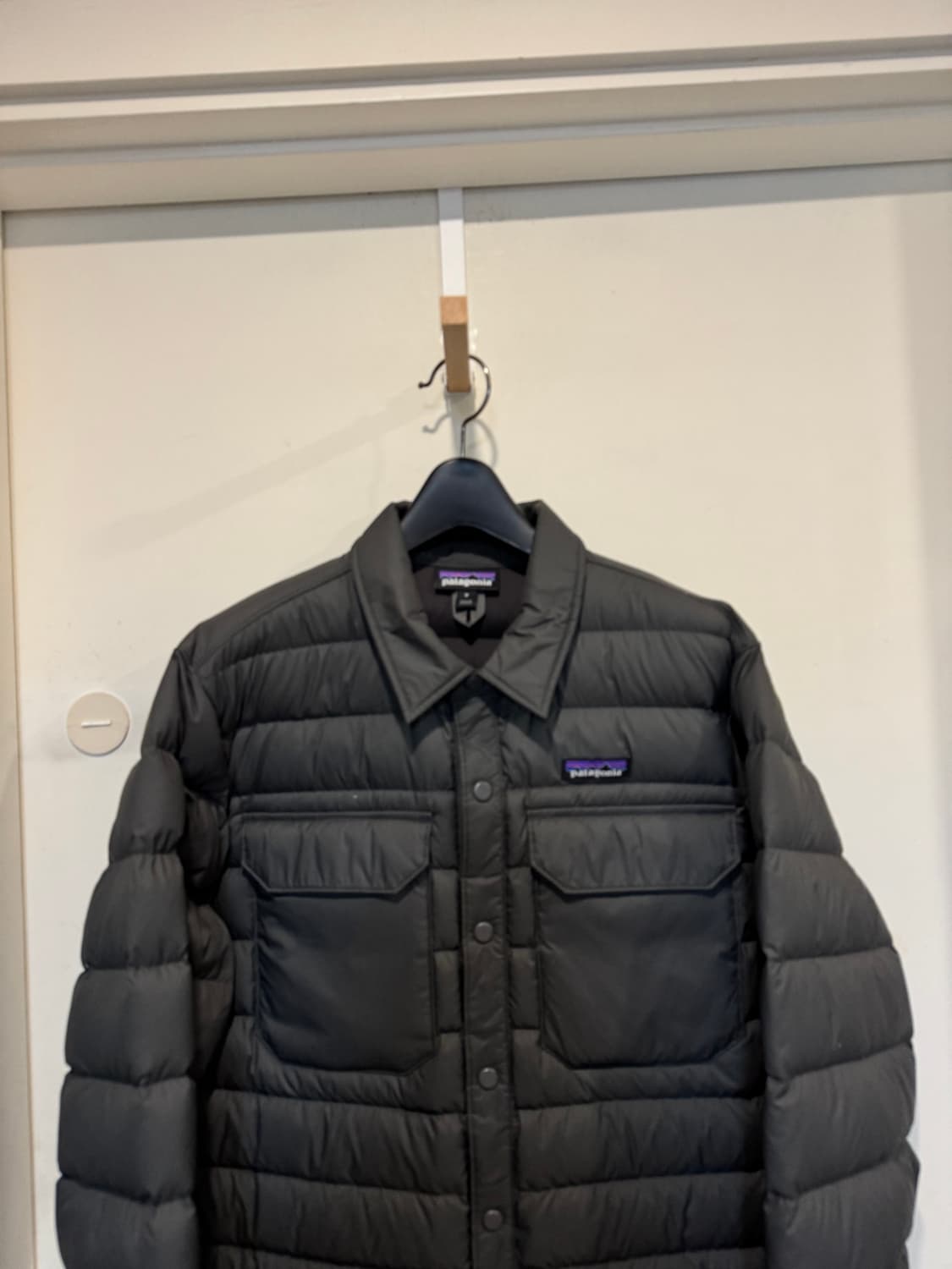 파타고니아 사일런트 남성 다운패딩 셔츠자켓 상품이미지4