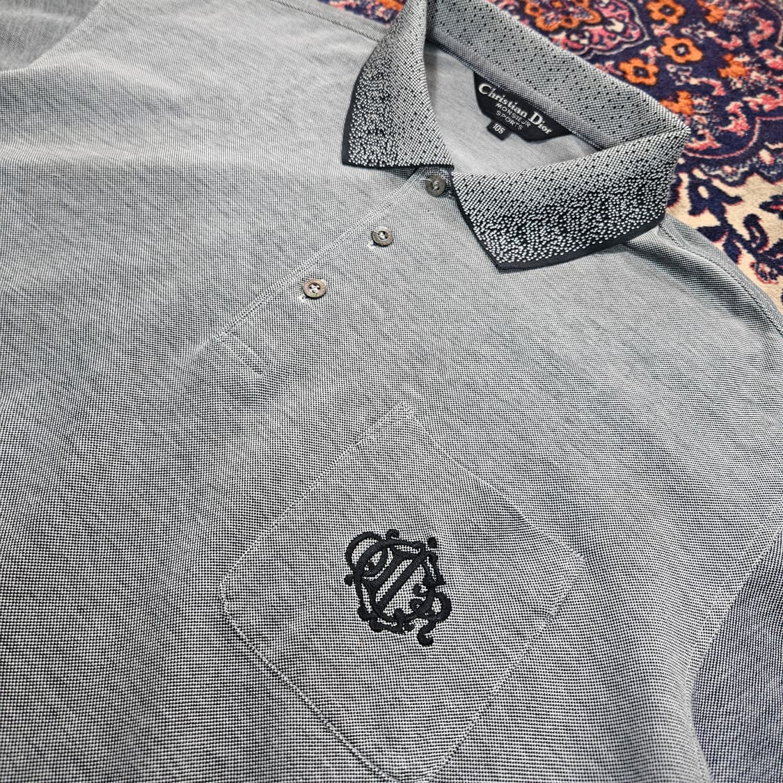 크리스찬디올 국내 라이센스 포켓 자수 반팔 카라티  상품이미지5