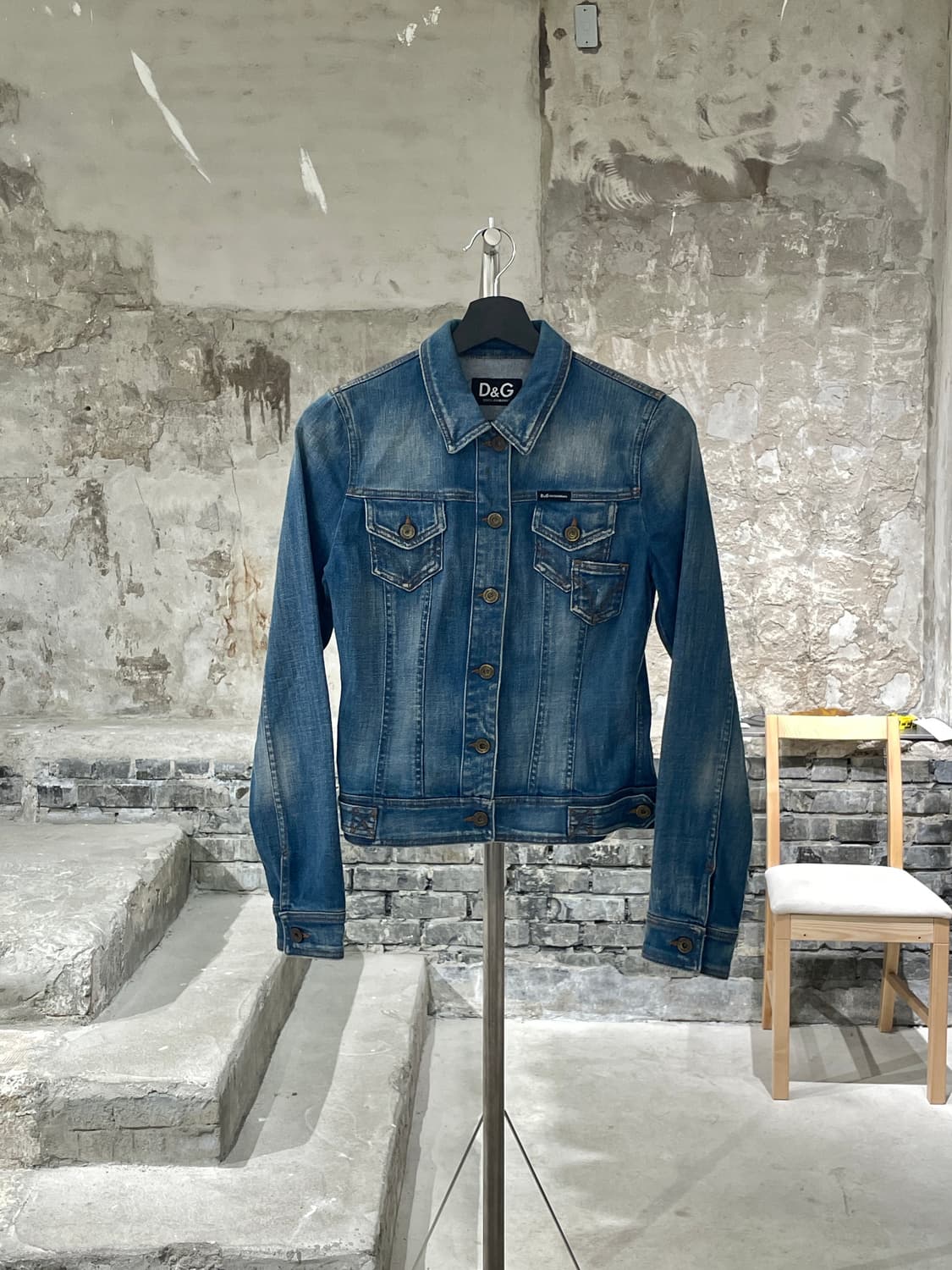 돌체 앤 가바나 중청 크롭 워싱 데님 자켓 상품이미지1
