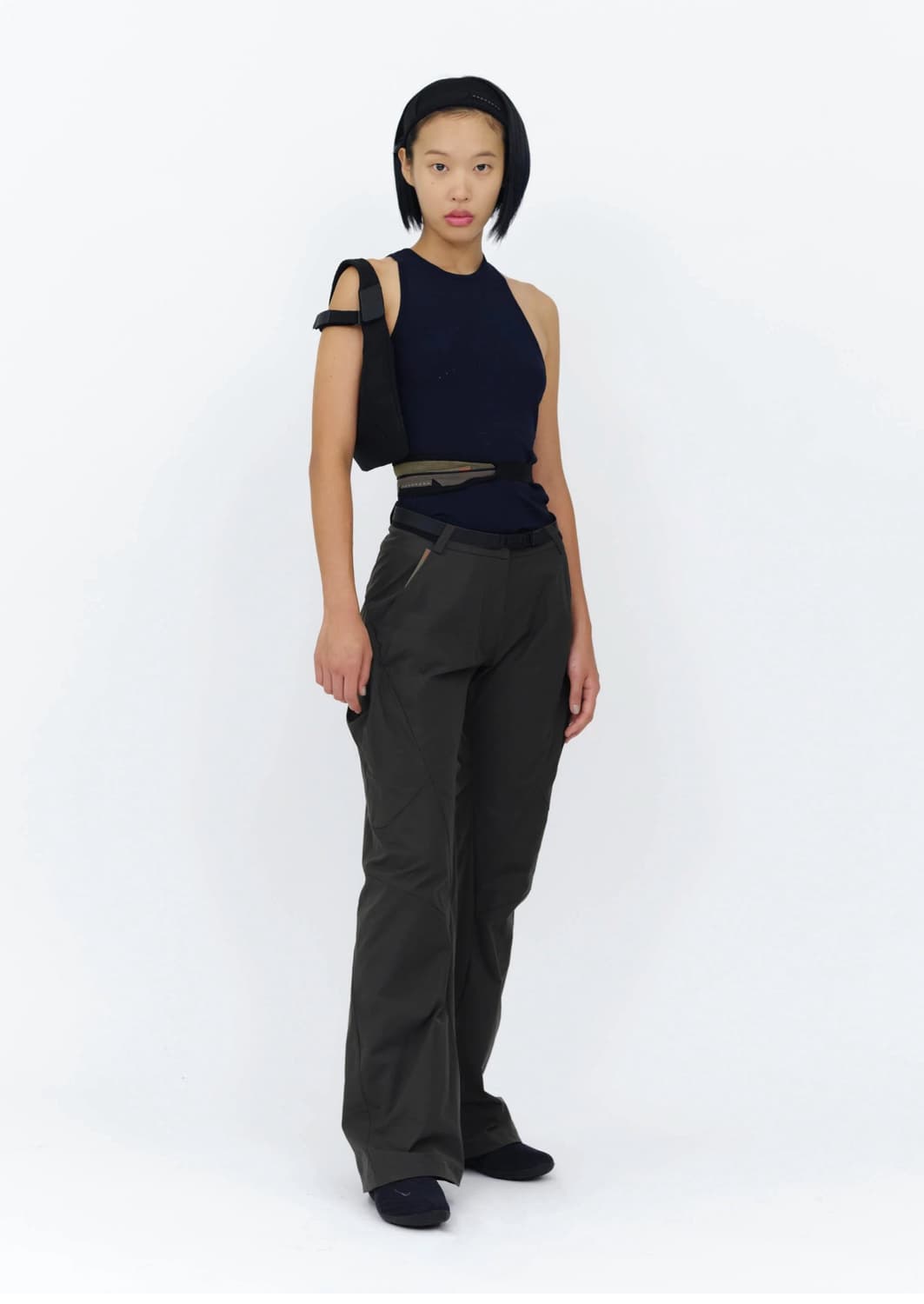 Hyein Seo Crescent Knit Top w/ Waist Bag 상품이미지3