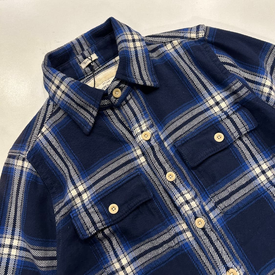 [L] 아베크롬비 네이비 체크 셔츠 새상품 상품이미지4