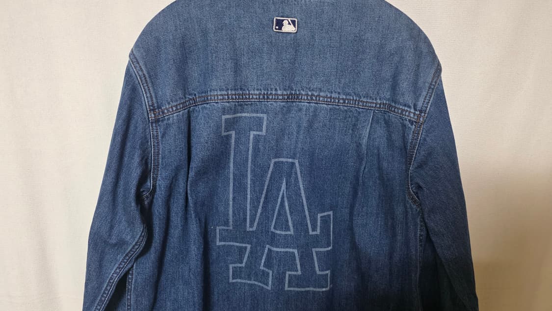 [새상품] MLB LA다저스 오버핏 데님 셔츠 자켓 S사이즈90 상품이미지5