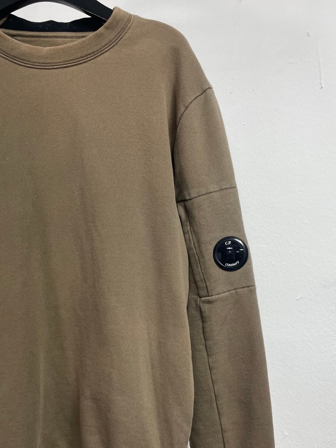 CP컴퍼니 렌즈 스웻 맨투맨 (on.526) 상품이미지3