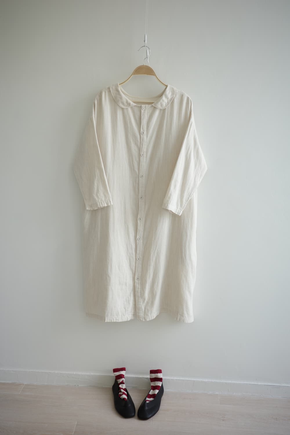 Niko and 
• 오트밀 둥근카라 코튼 원피스 상품이미지6