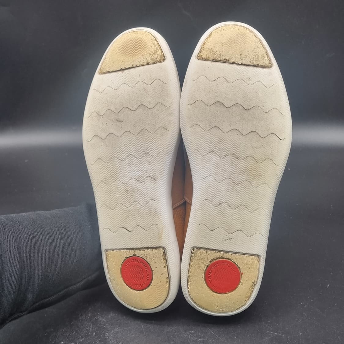 핏플랍 남성천연가죽 슬립온270 상품이미지3