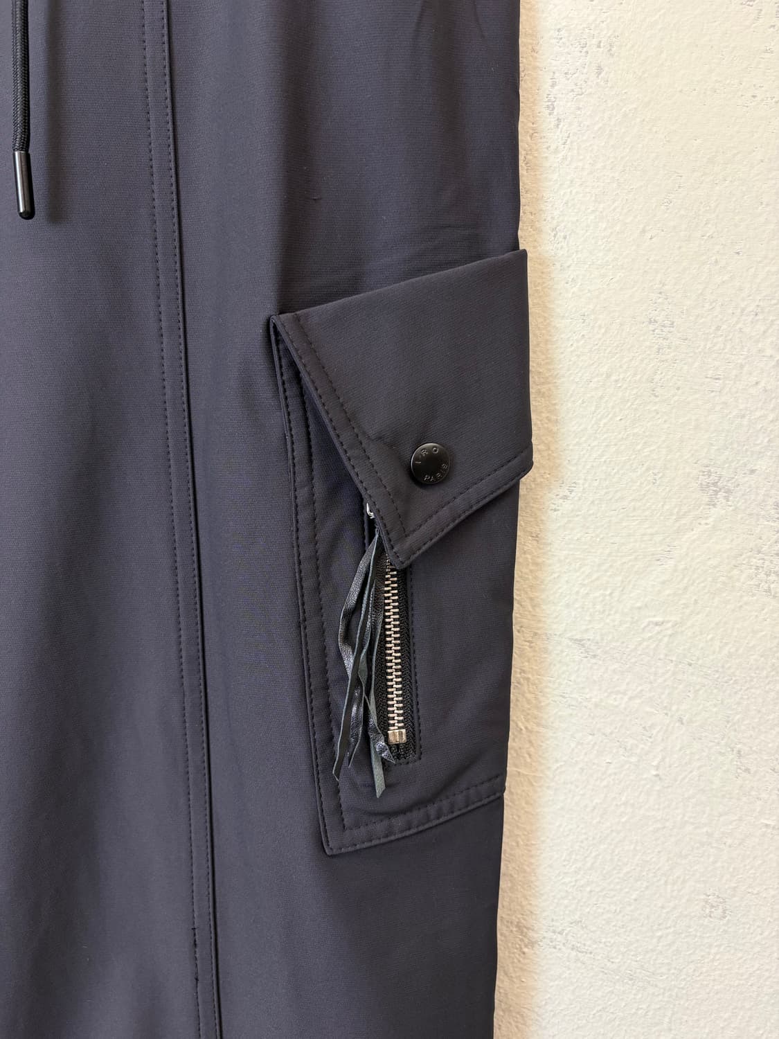 IRO Paris 이로 블랙 카고 조거팬츠 상품이미지5