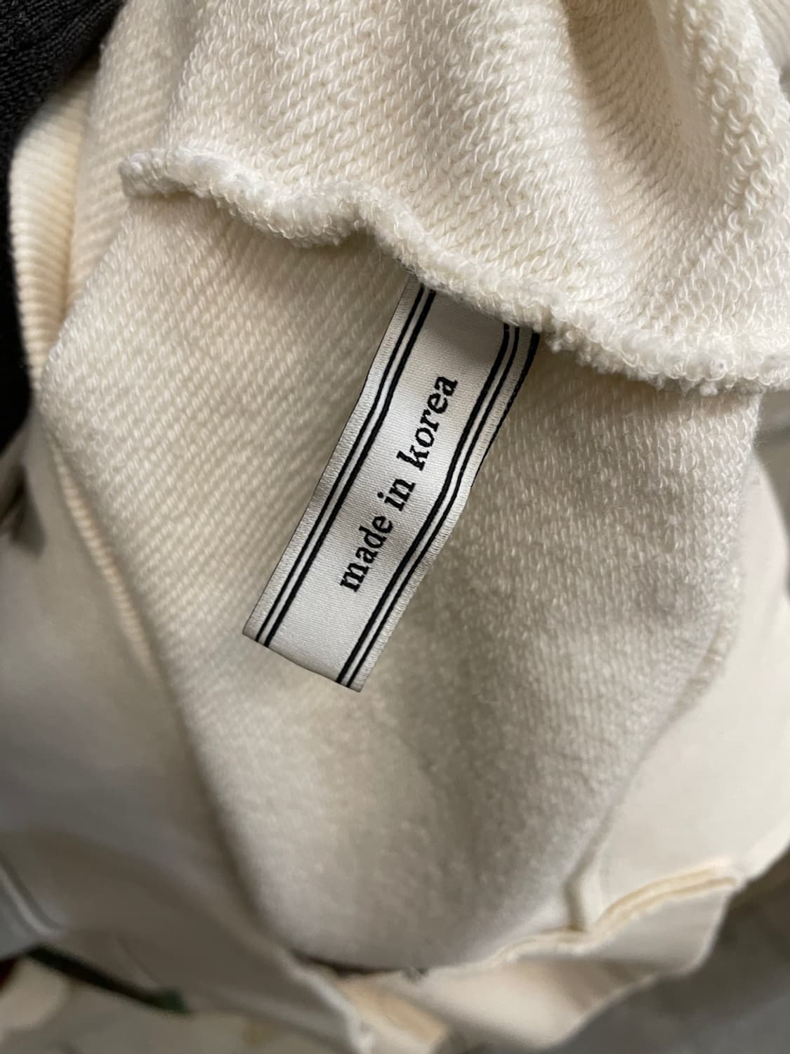 앤더슨 벨 울 패치 맨투맨 상품이미지5