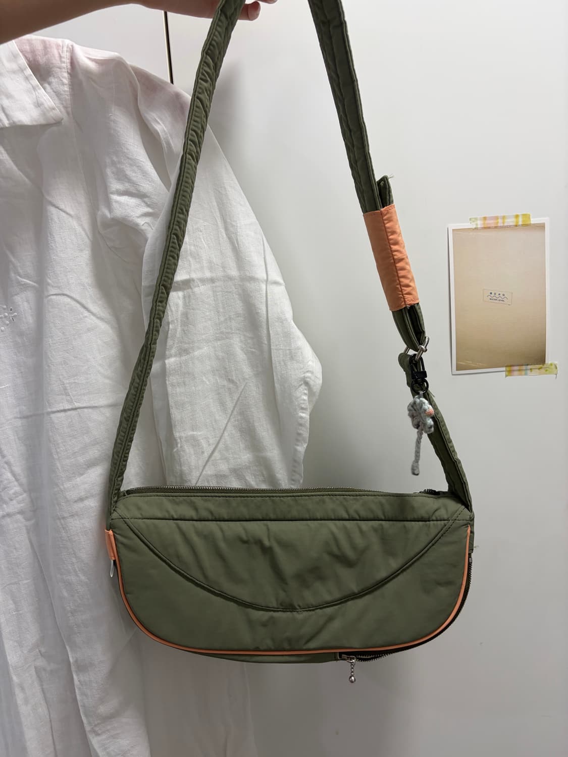 무음 MUWM 크로스백 Recycled_Walru Bag 그린/코랄 상품이미지3