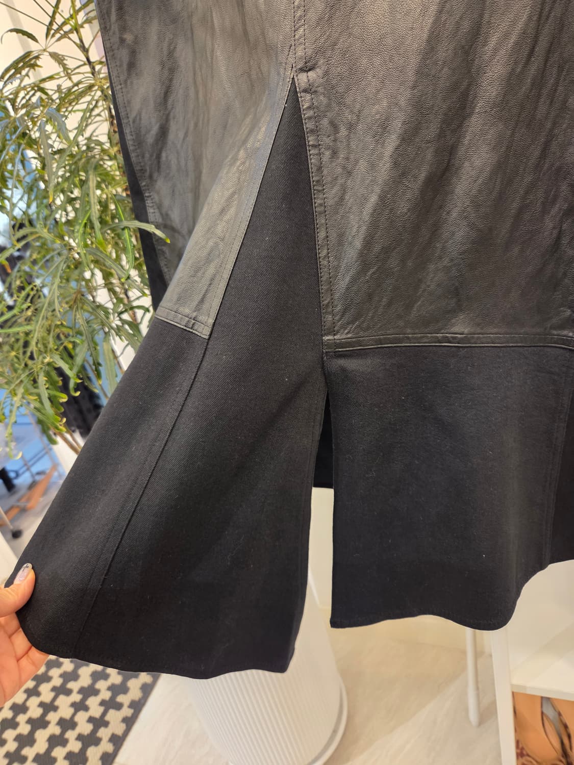 TIME 타임 비대칭 가죽 스커트 상품이미지3