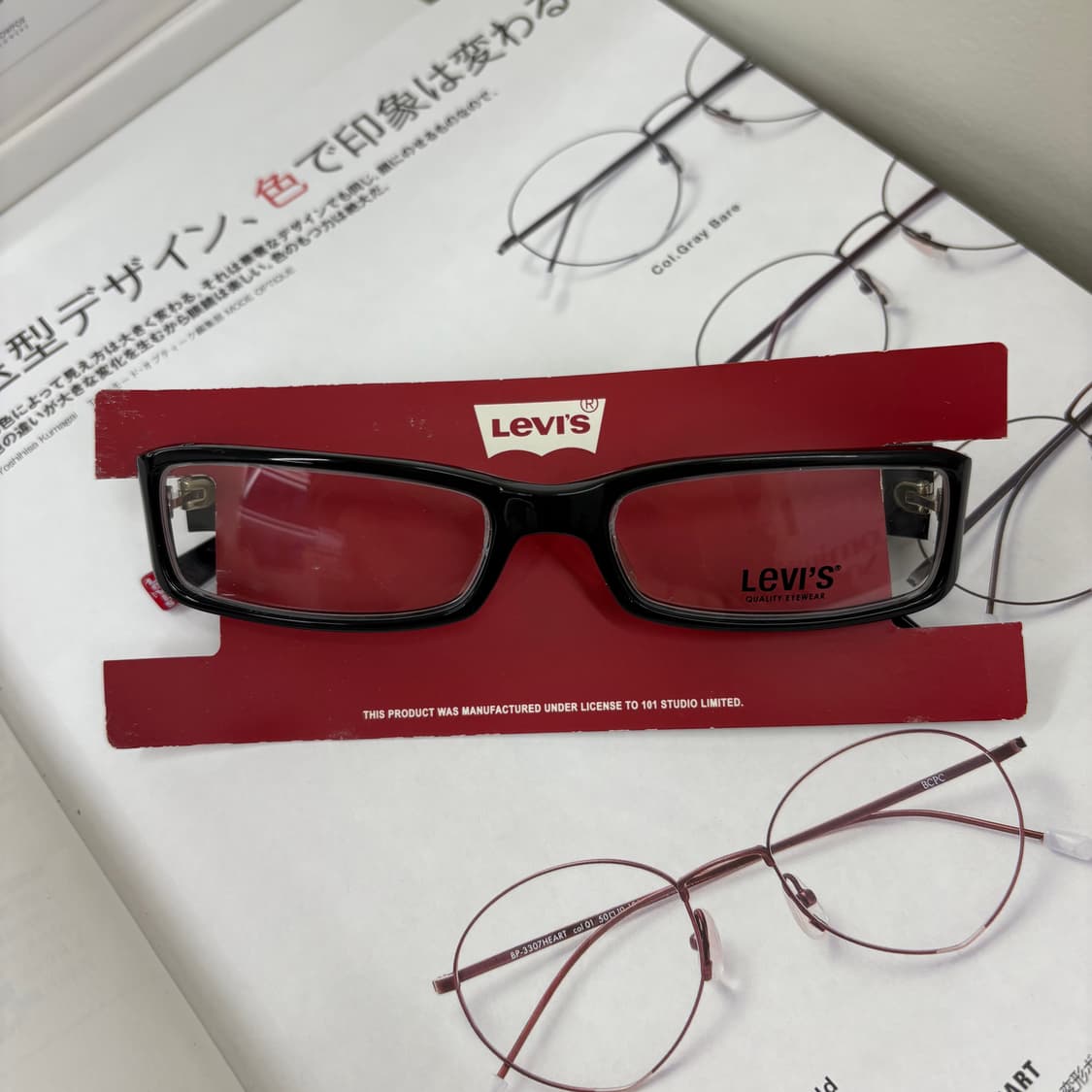 LEVI'S 블랙 빈티지 뿔테 상품이미지1