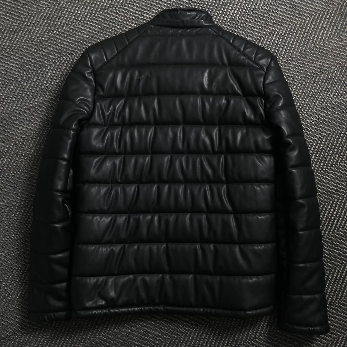 게스 패치 로고 퀄팅 패딩 자켓 블랙o 4606 상품이미지7