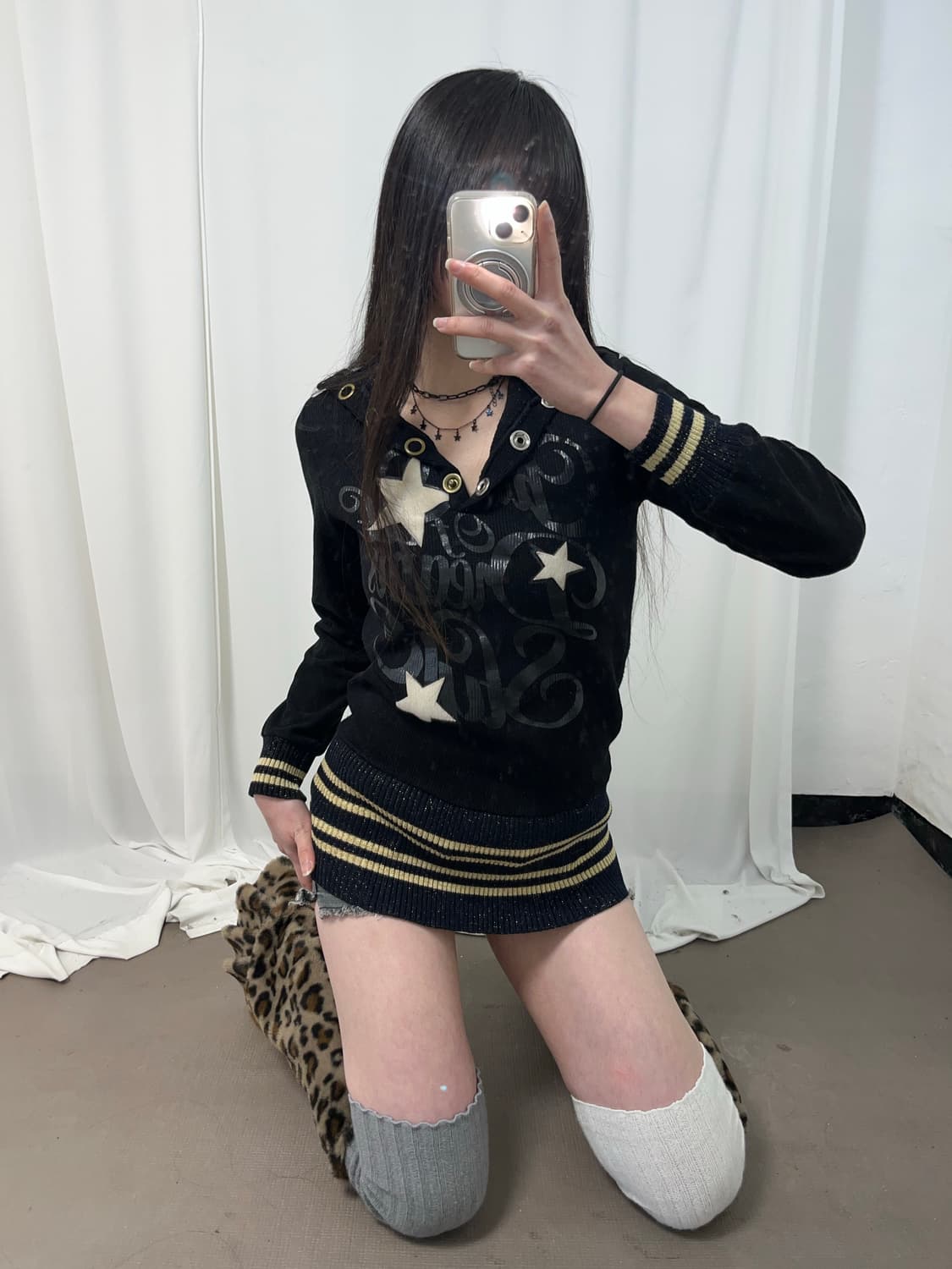 P2K 스타 패턴 블랙 니트  상품이미지2