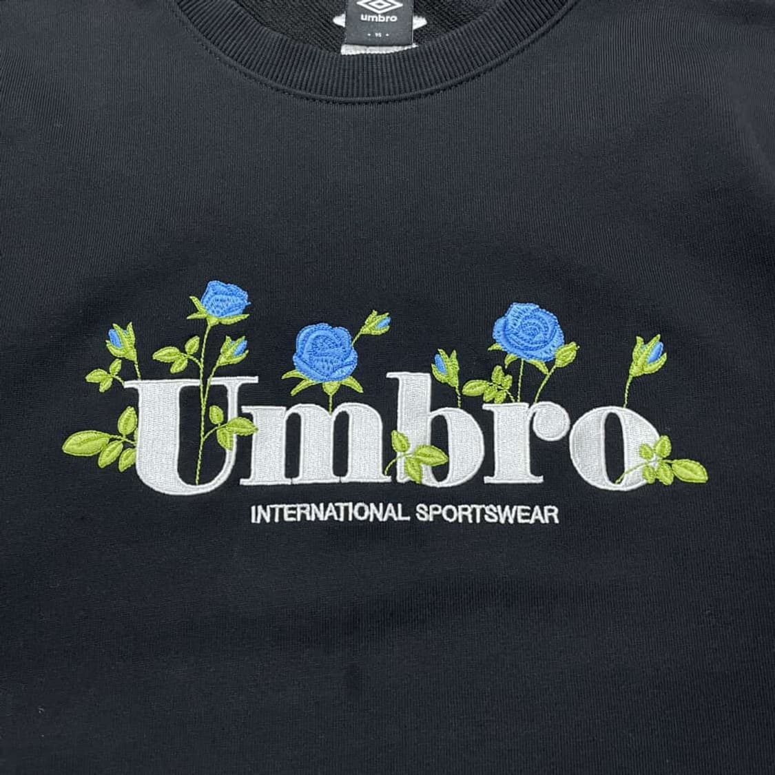 엄브로 맨투맨 상품이미지3