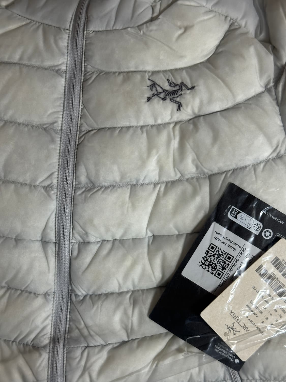 아크테릭스 25FW 세륨 후디 우먼 솔리튜드 XS 새제품 판매 상품이미지2