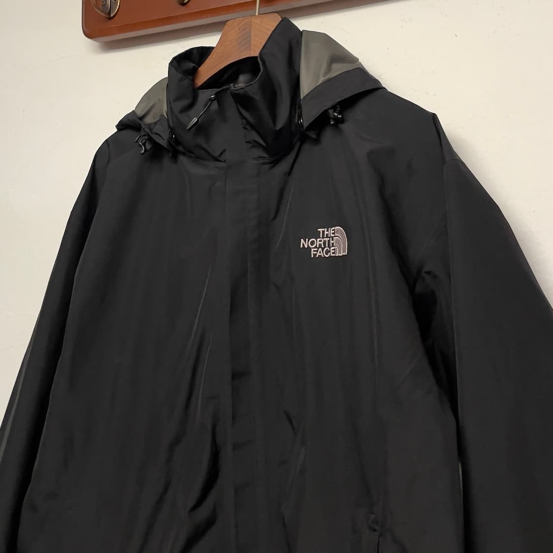 노스페이스 고어텍스 블랙 바람막이 자켓  상품이미지2