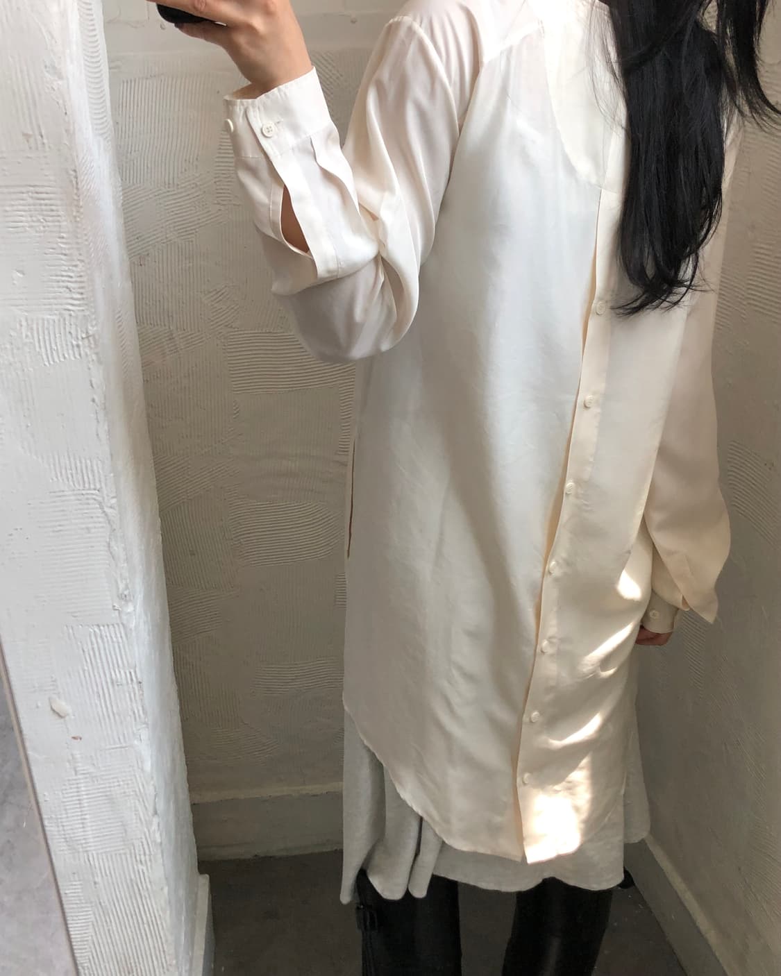 MM6 마르지엘라 아이보리 논카라 실크 원피스 상품이미지2