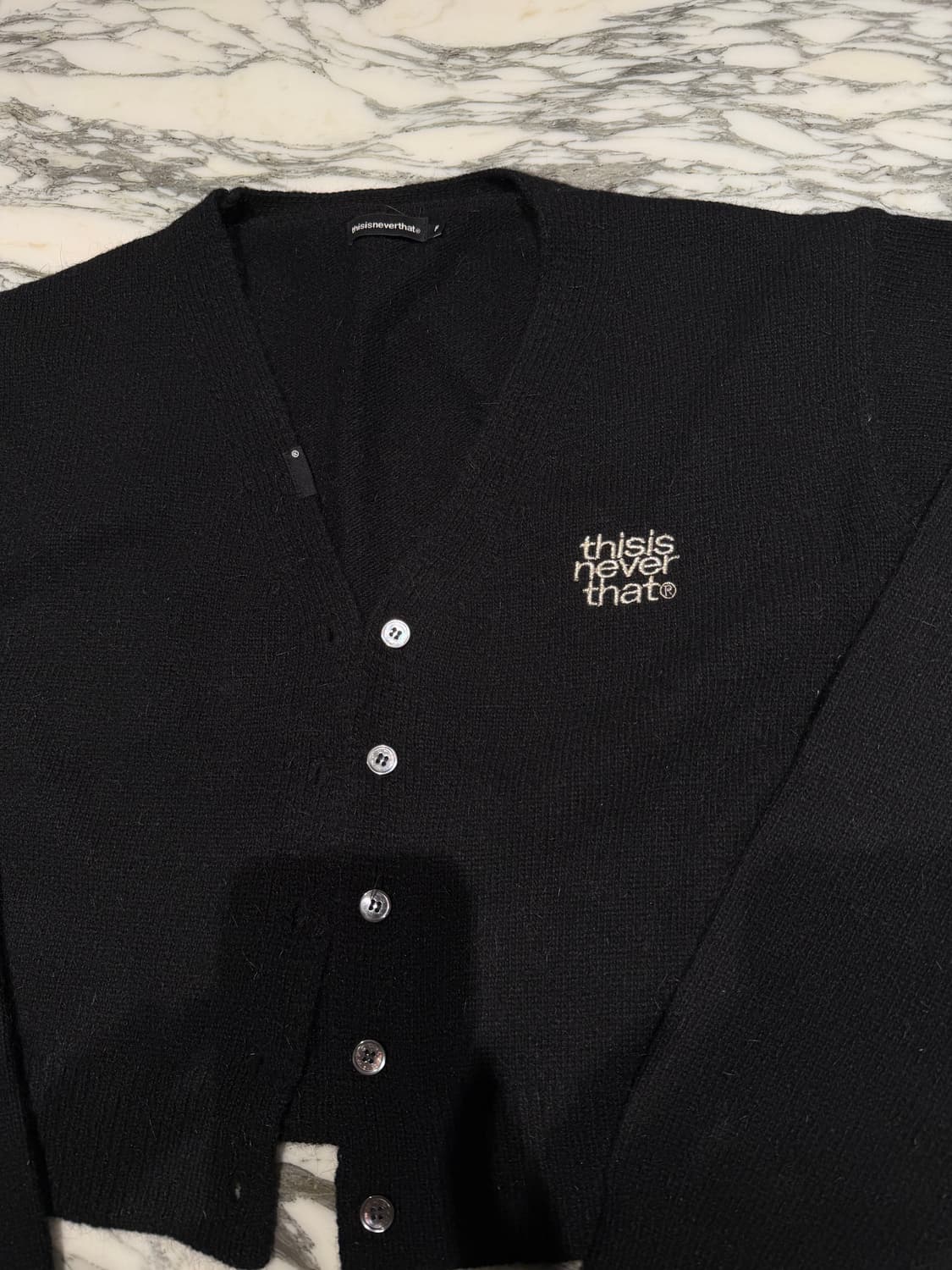 디스이즈네버댓 앙고라 크롭니트 상품이미지2