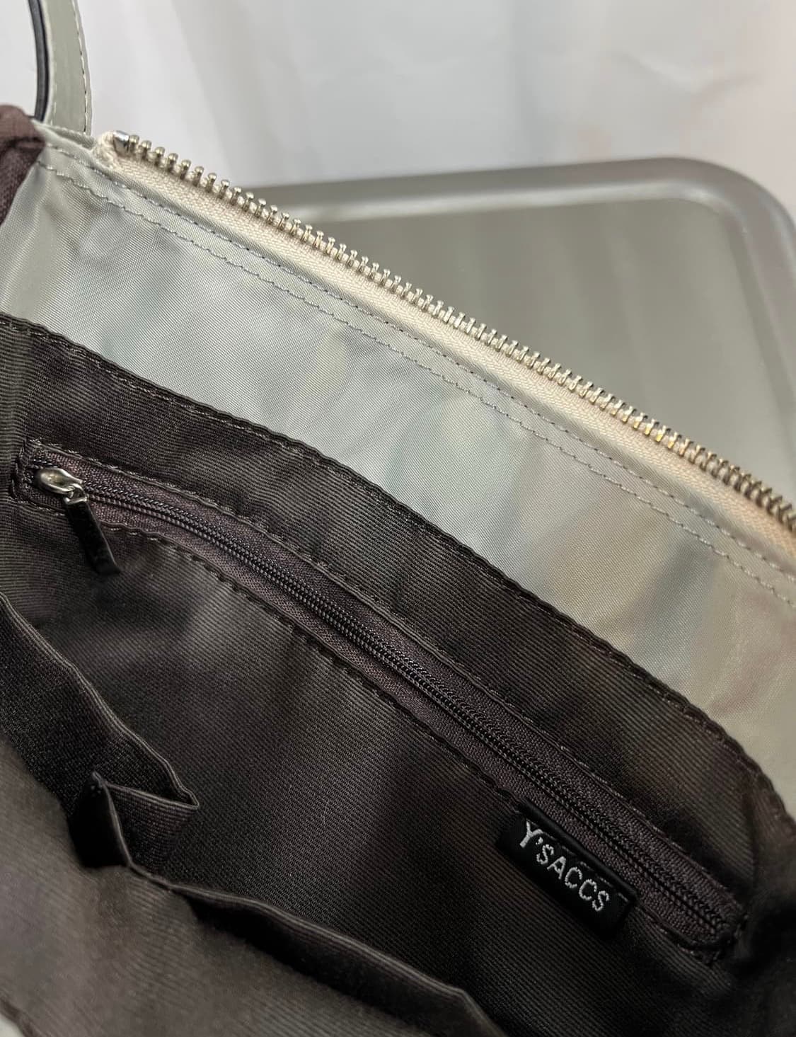 y'saccs gray shoulder bag 상품이미지6