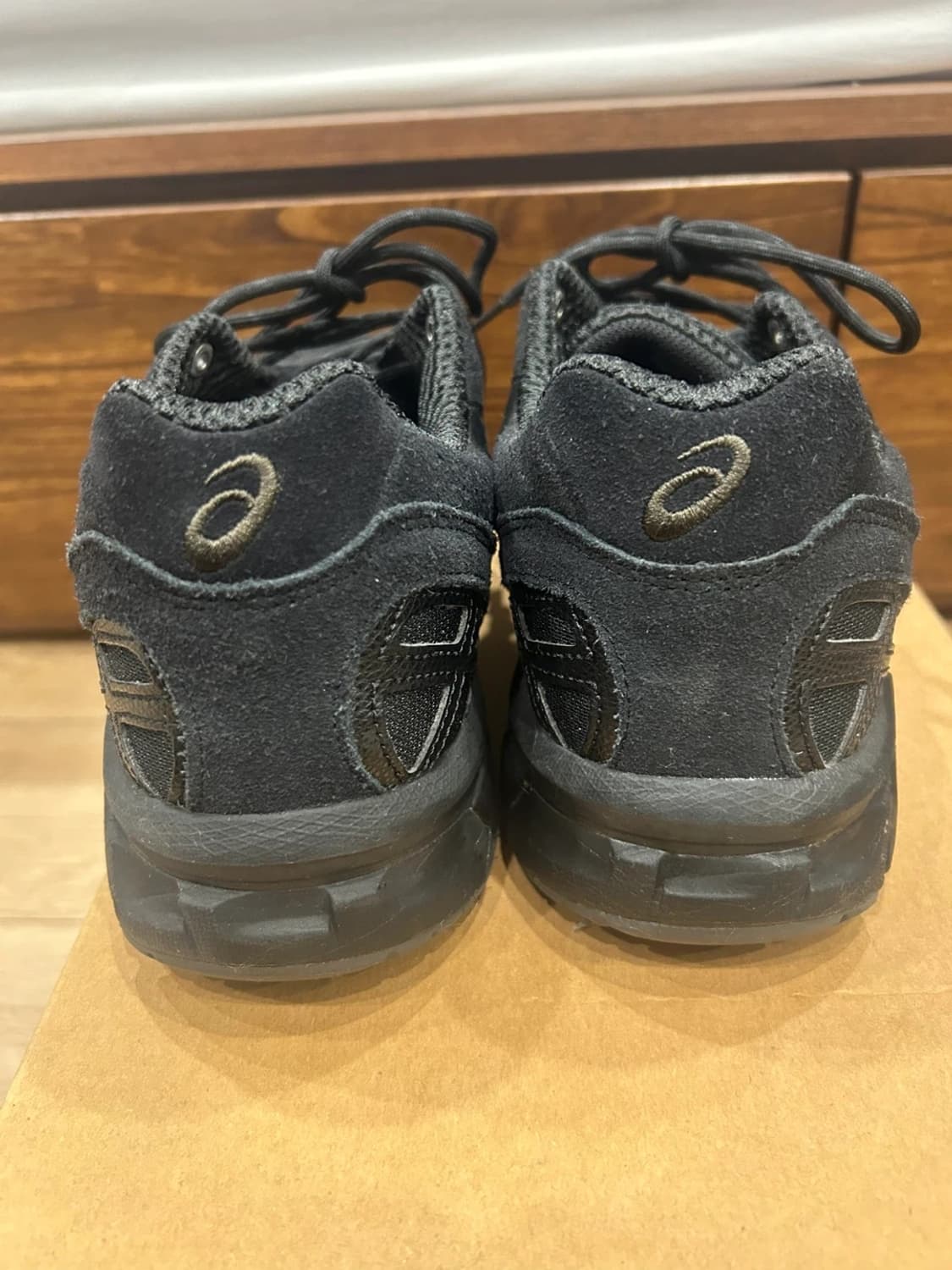 아식스 젤 소노마 15-50 블랙 270 팔아요 상품이미지5