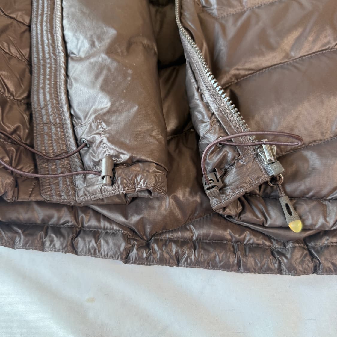 몽벨 고프코어 800필 구스다운 경량패딩 XL 상품이미지5