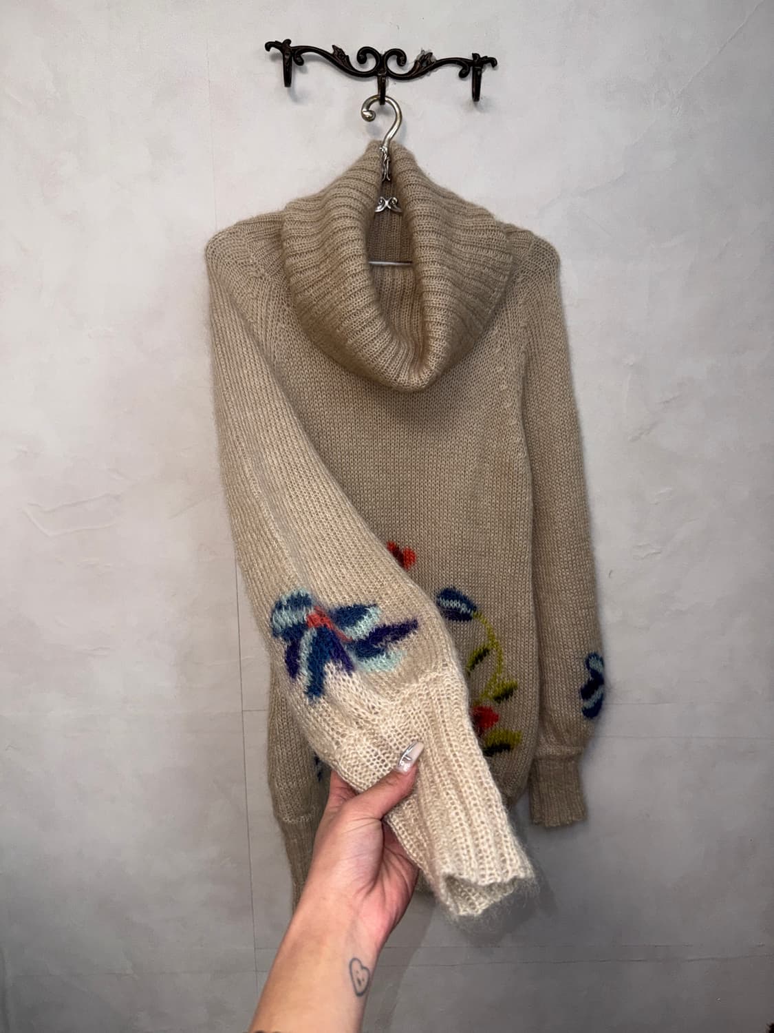 Beige bohemian floral mohair 오프숄더 ops 상품이미지5