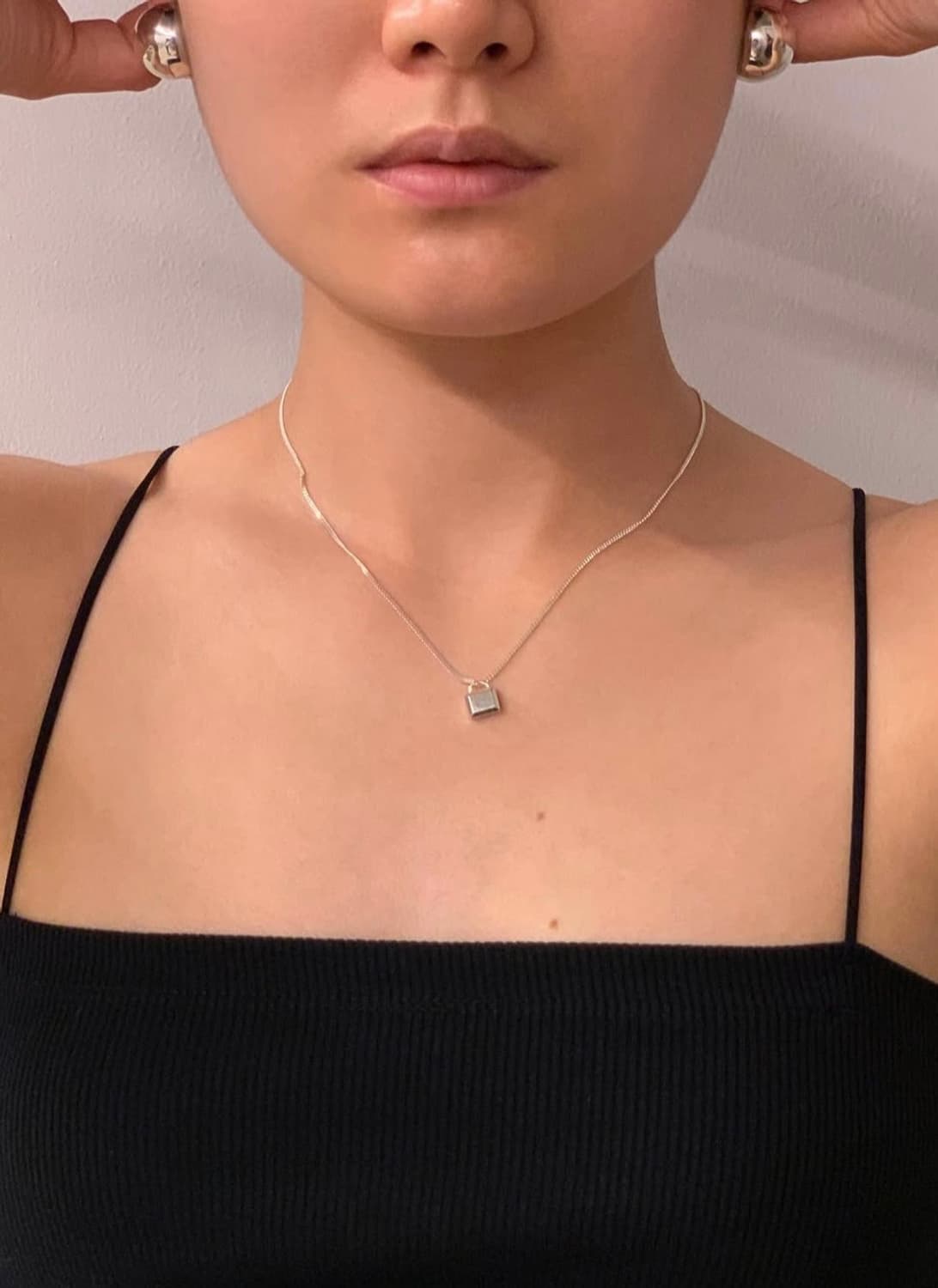 Coldframe padlock necklace 콜드프레임 자물쇠 목걸이 상품이미지2