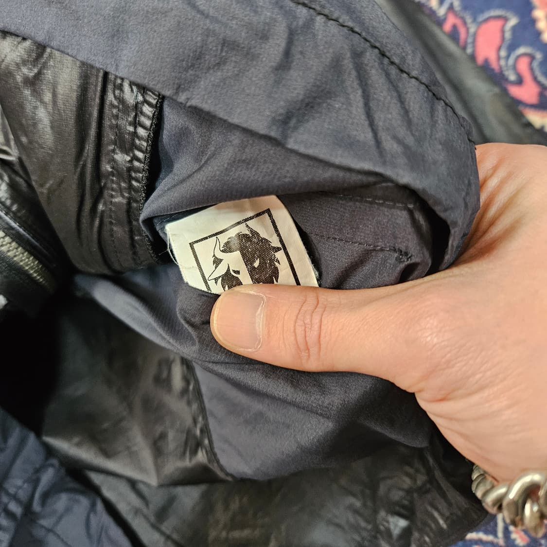 블랙야크 초경량 유광 후드 바람막이 상품이미지6