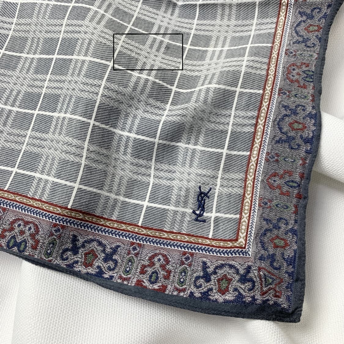 [정품] YSL 입생로랑 체크패턴 빈티지 쁘띠스카프 손수건 상품이미지2