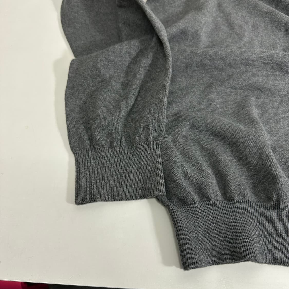 XL 타미힐피거 그레이 스몰로고 면 니트 상품이미지2