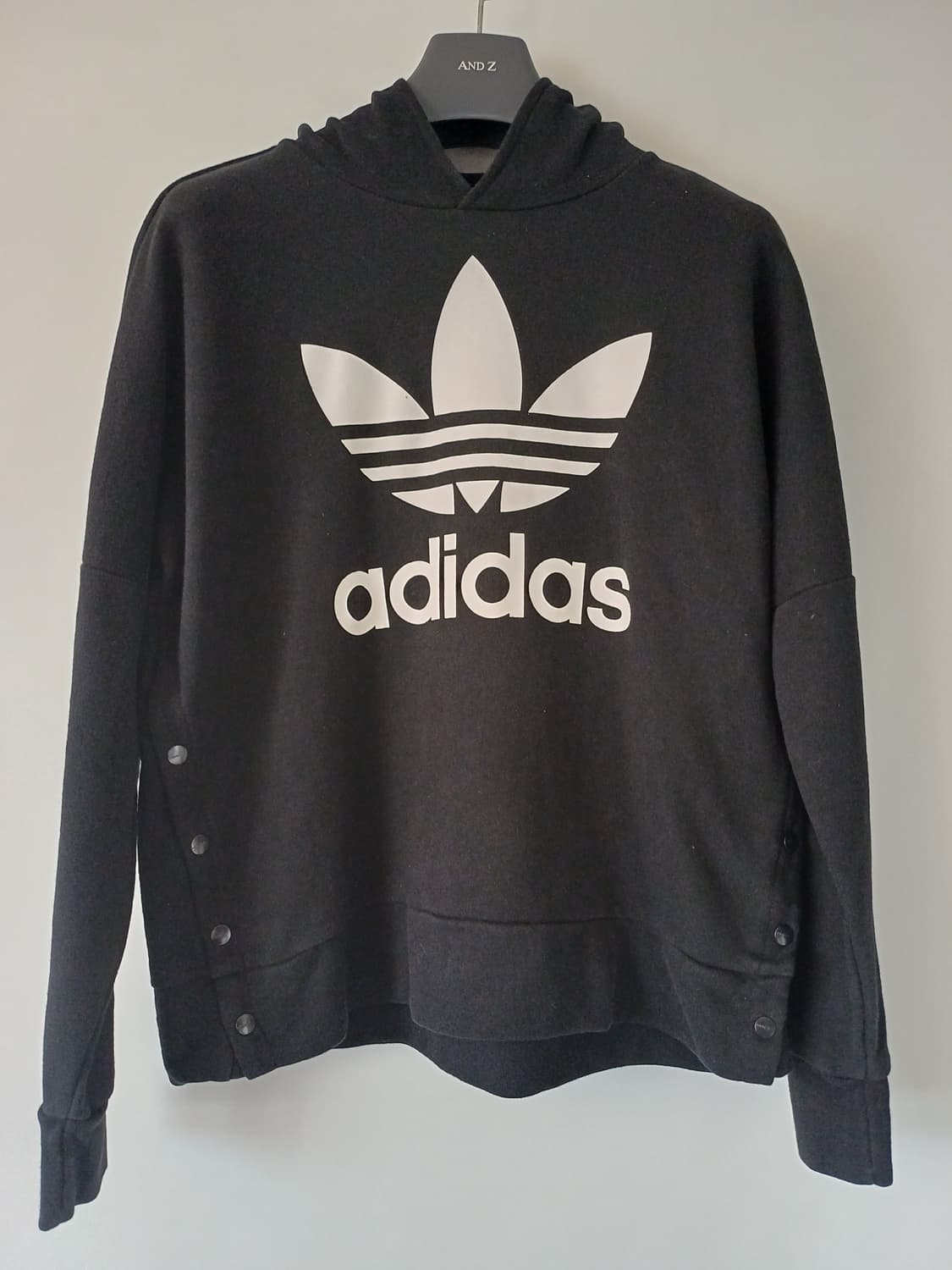 아디다스 블랙 후드티 트레포일 로고 상품이미지2