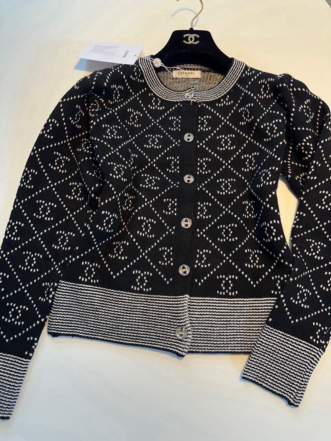 (새상품)샤넬가디건 상품이미지1