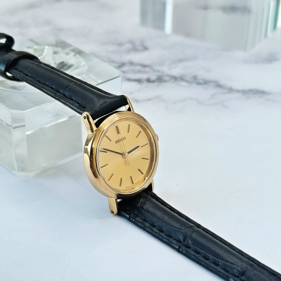 80s90s 빈티지 세이코 클래식 골드 라운드 워치 상품이미지3