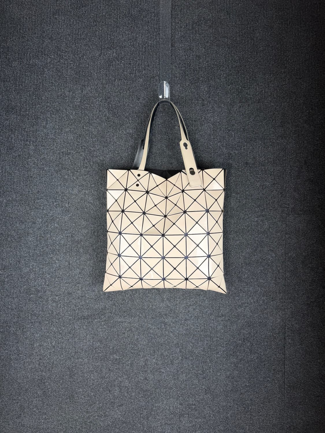 이세이미야케 바오바오 룻 루센트 토트백 상품이미지1