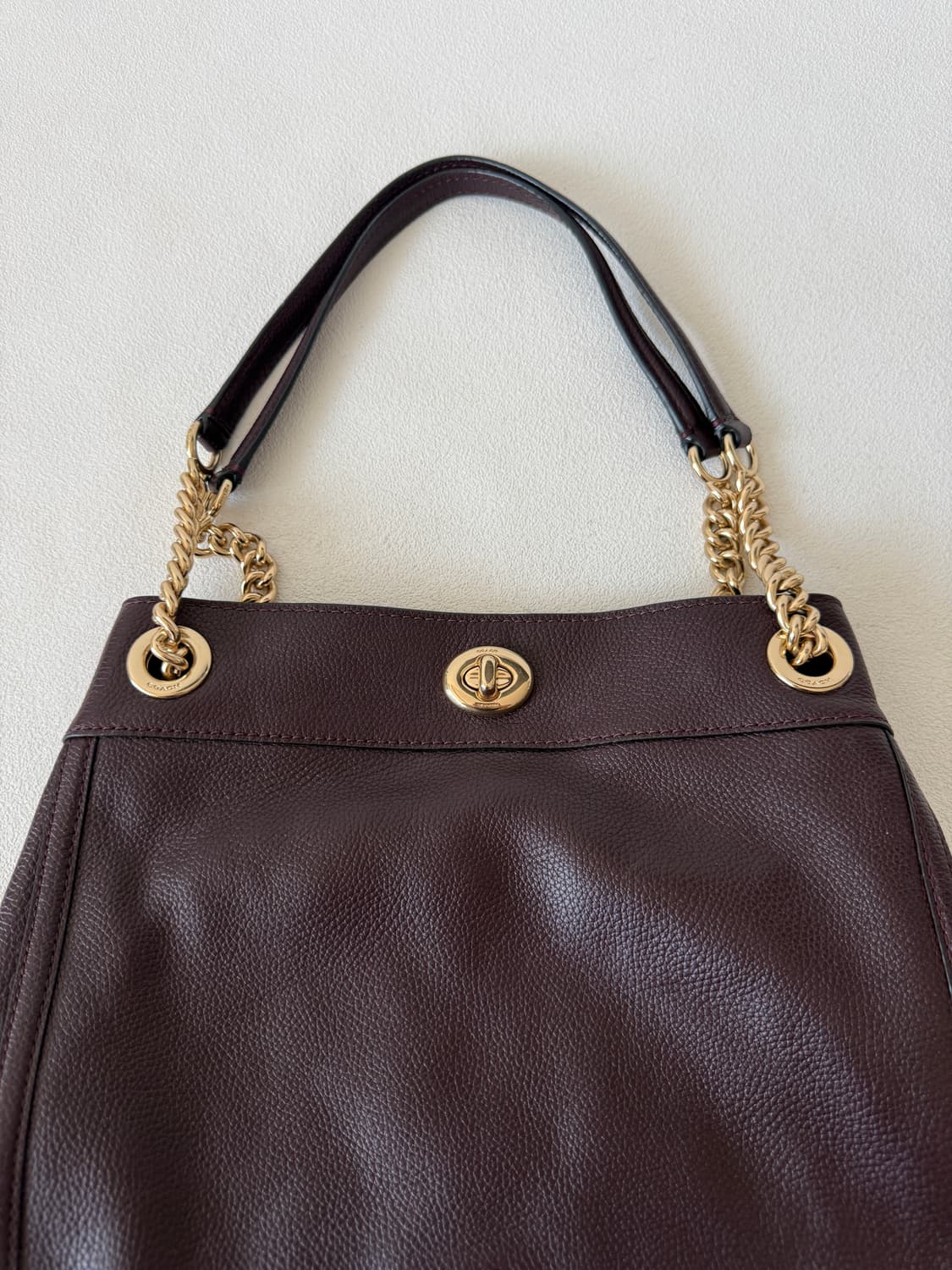 코치(COACH) 레더 숄더백 상품이미지2