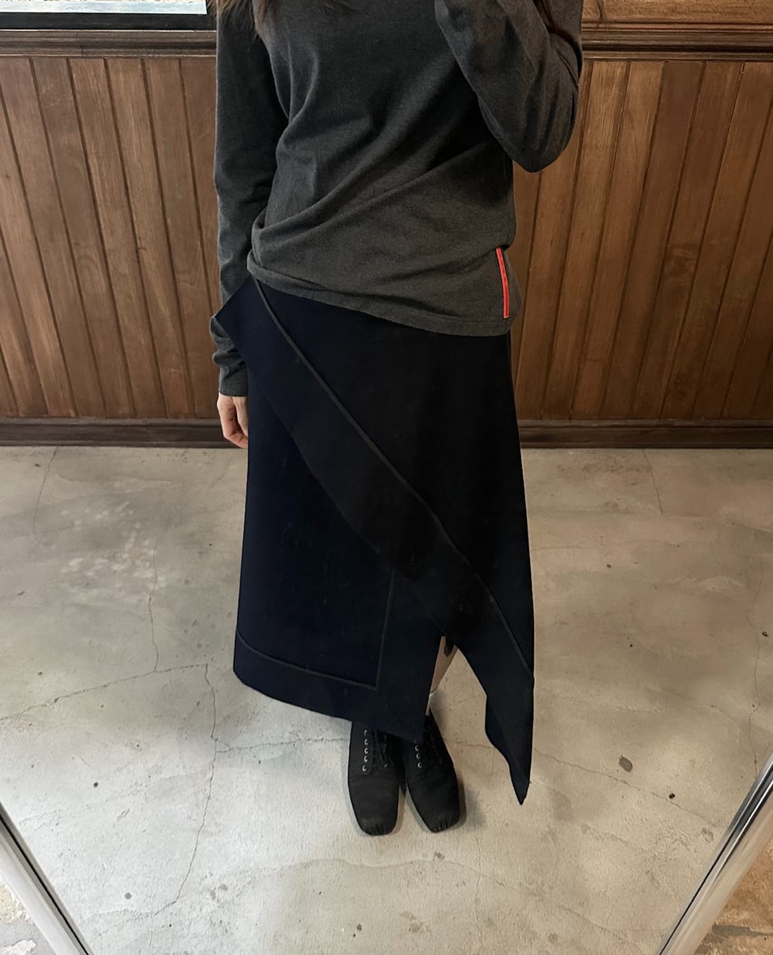 SACAI navy wool cross skirt 상품이미지1