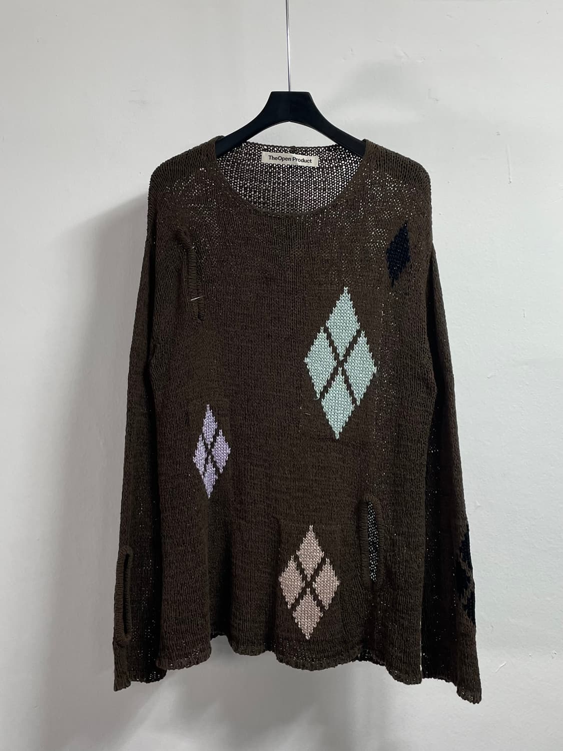 더오픈 프로덕트 아가일 컷아웃 니트(on.421) 상품이미지1