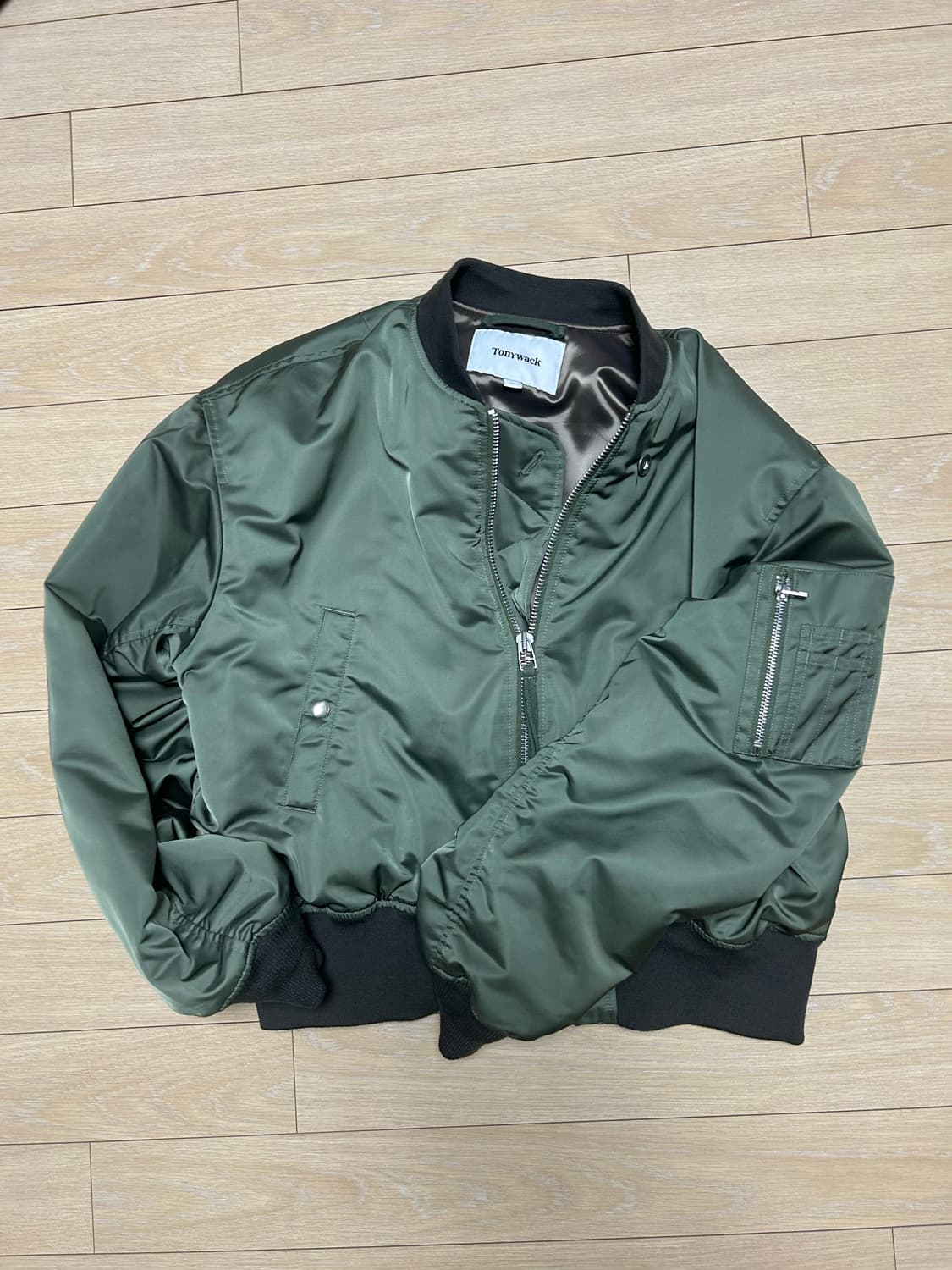 토니웩 크롭 봄버 상품이미지1