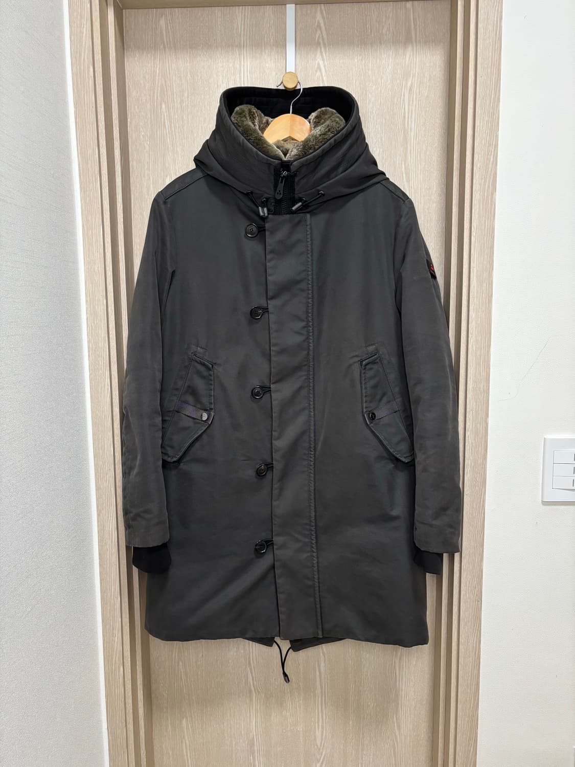 PEUTEREY 페트레이 KASA 다운 퍼 패딩코트L/차콜그레이 상품이미지3