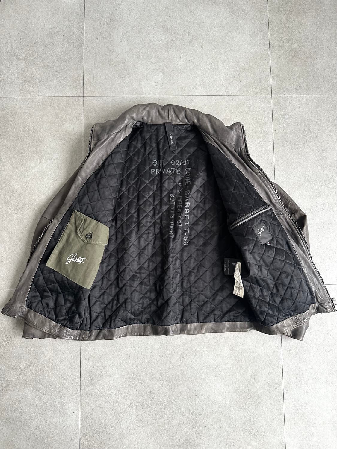 가렛 애쉬그레이 램스킨 하이넥 집업 레더 자켓 상품이미지4