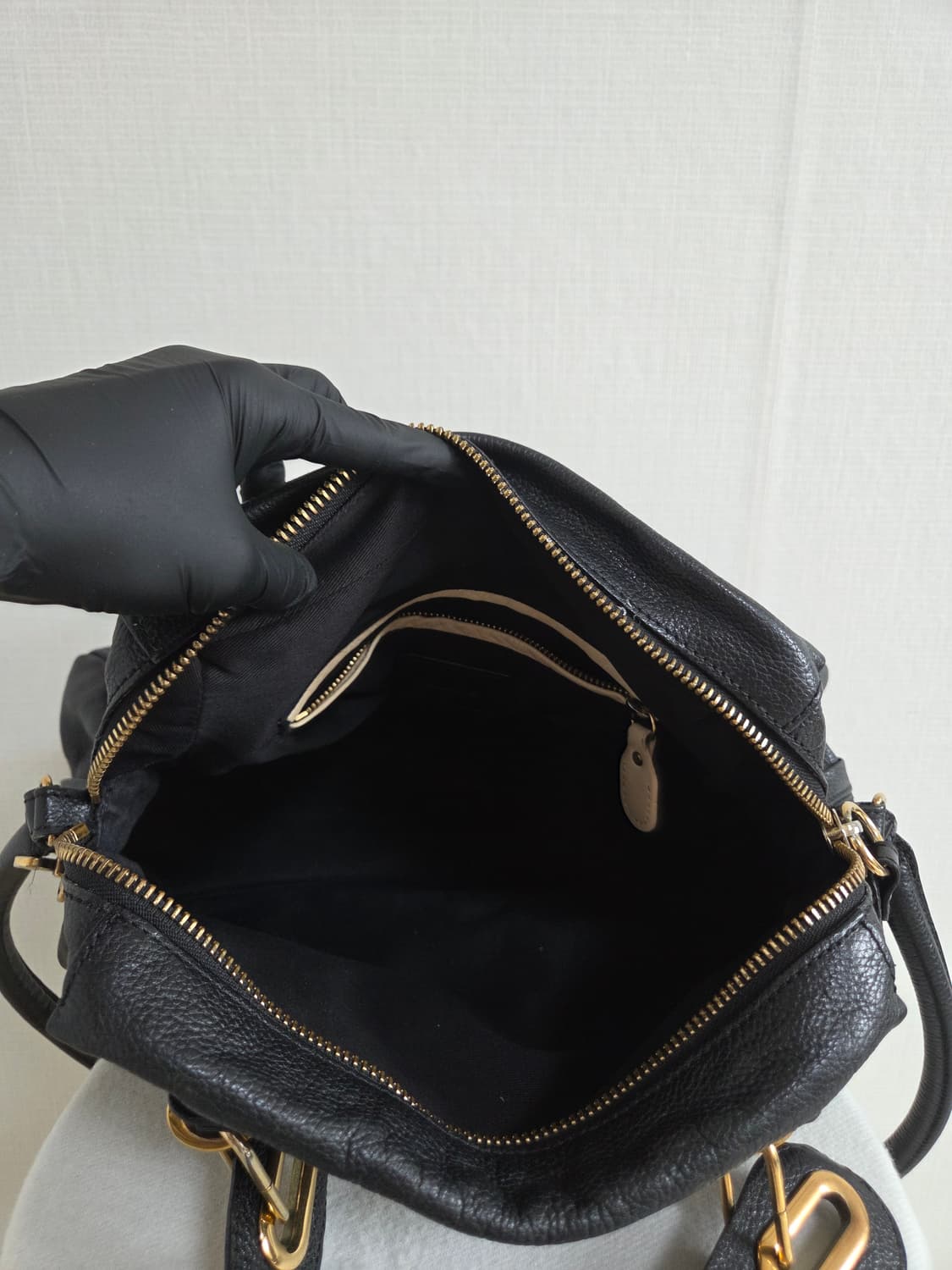 끌로에 파라티 M 토트백 블랙 상품이미지8