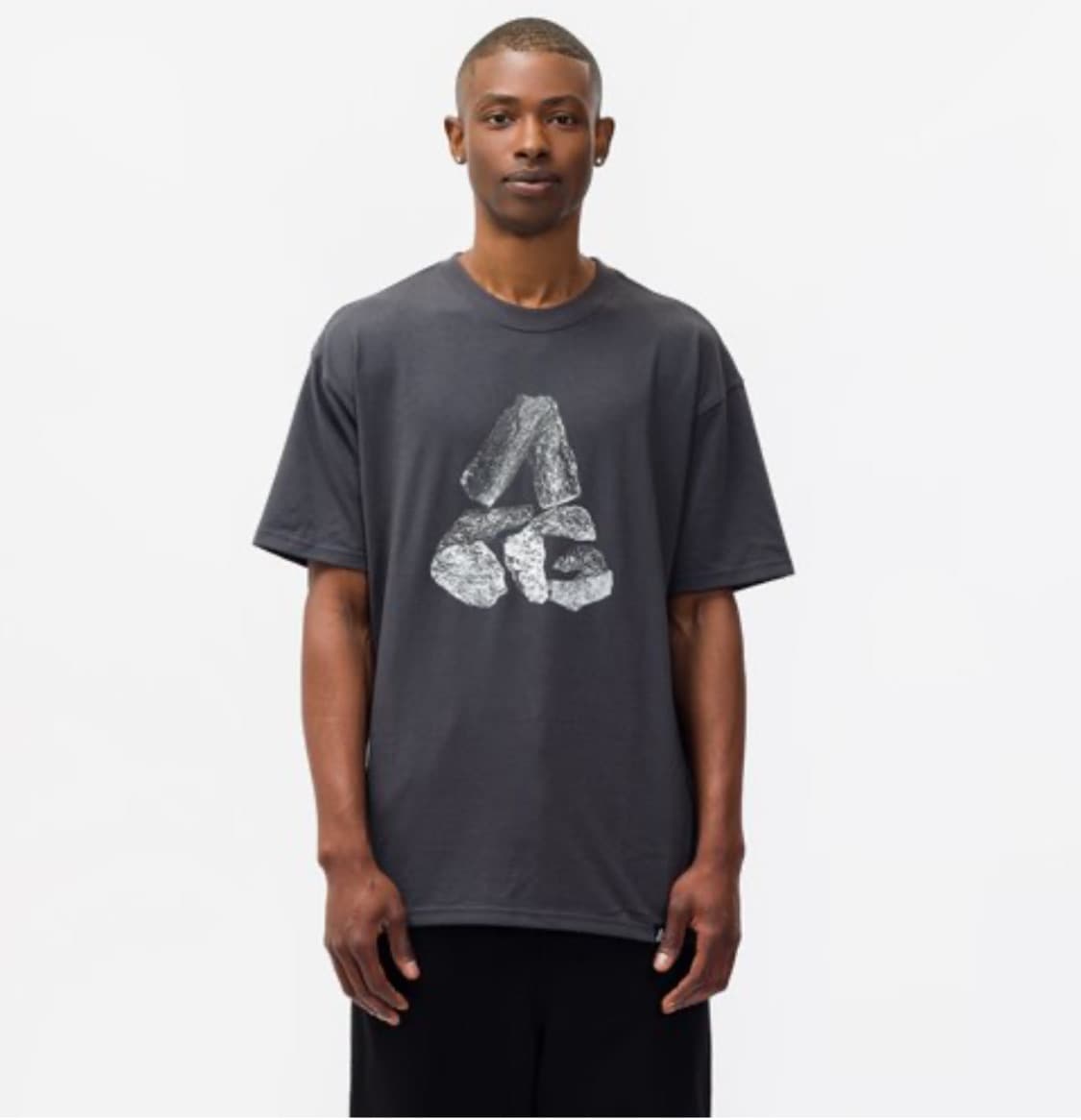US XL 나이키 ACG 고인돌 모놀리식 반팔 챠콜 상품이미지1