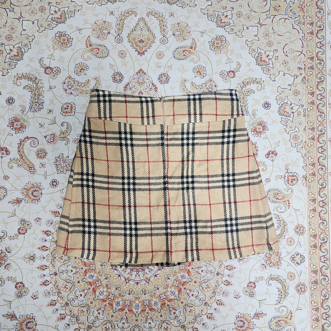 S.D.I 울100% 체크 플리츠 스커트
28 상품이미지3