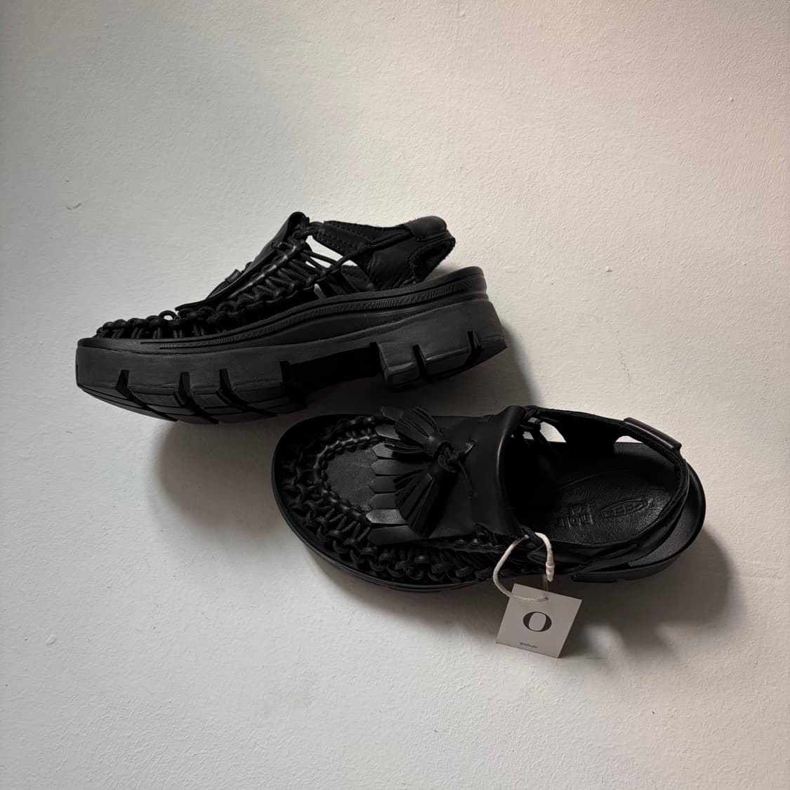 Tassel Woven Platform Sandals 상품이미지3