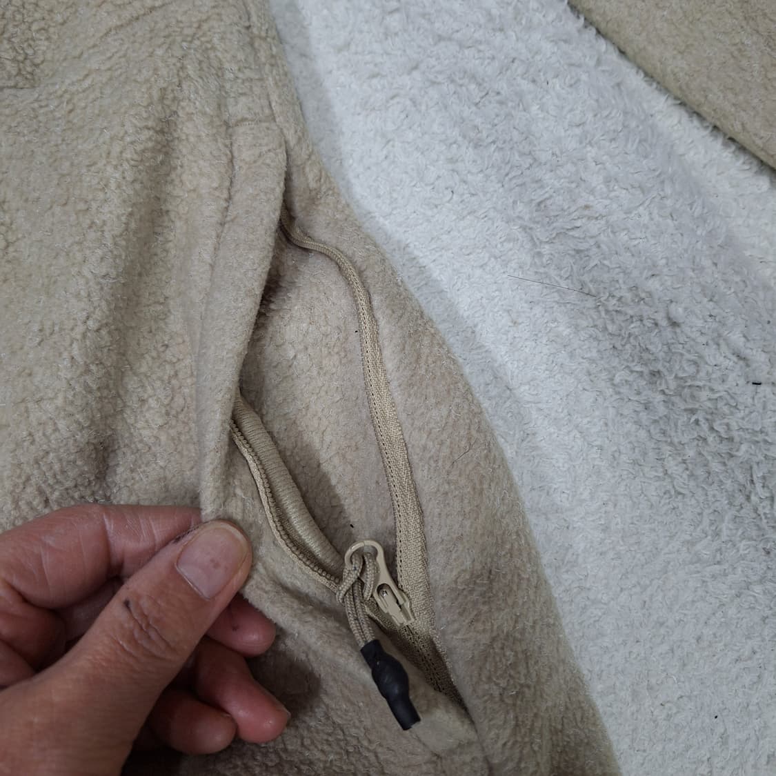 아디다스  미드로고 반집업후리스2XL 상품이미지5