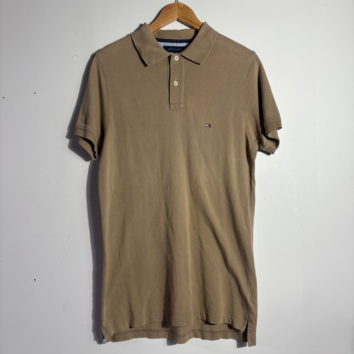 타미힐피거 베이지 반팔 카라티 (무료배송) 상품이미지1