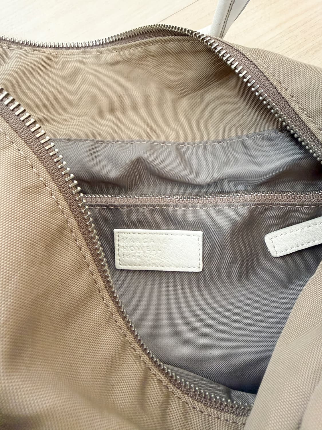 마가렛호웰 숄더백 상품이미지7